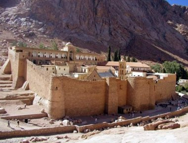 Έκρηξη και νεκροί σε ελληνορθόδοξο μοναστήρι στην Αίγυπτο (upd3)